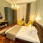 Matei Corvin Deluxe Apartment