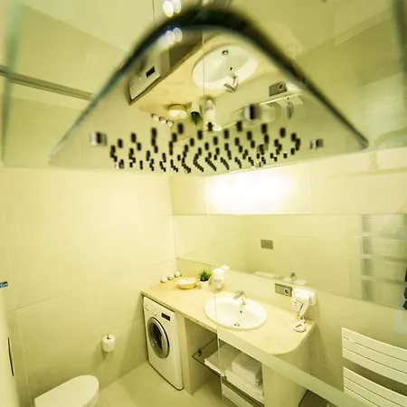 Matei Corvin Deluxe Διαμέρισμα *