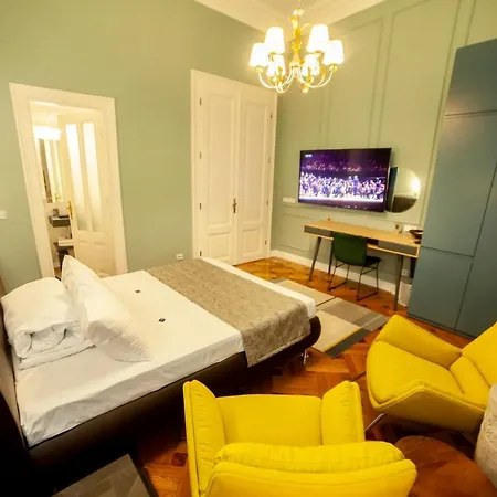 Matei Corvin Deluxe Κλουζ-Ναπόκα