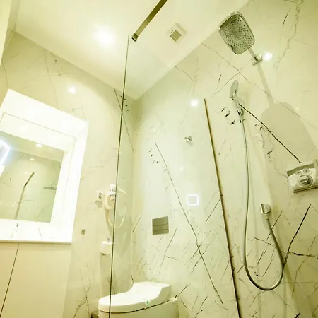 Matei Corvin Deluxe *