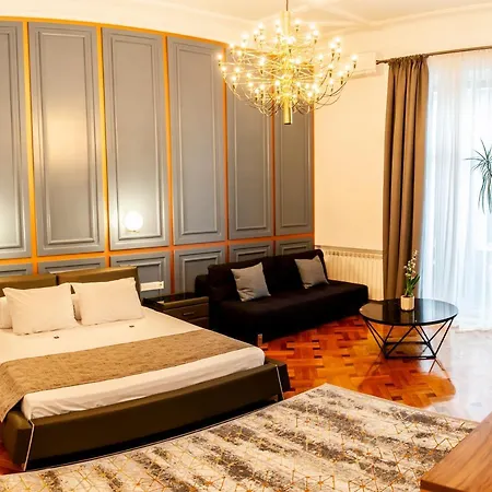 Matei Corvin Deluxe * Κλουζ-Ναπόκα