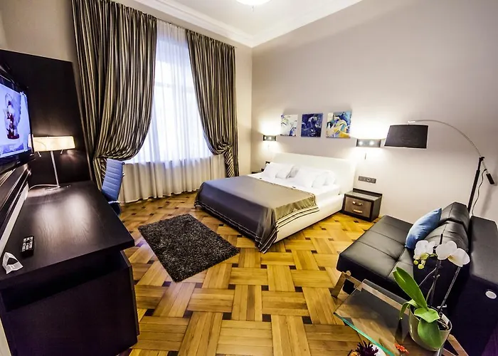 Matei Corvin Deluxe *