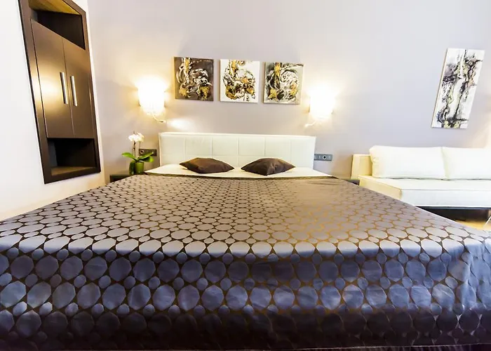 Matei Corvin Deluxe Apartamento *