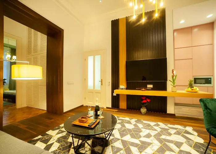 Matei Corvin Deluxe Apartamento