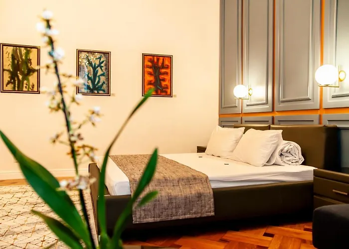 Matei Corvin Deluxe *