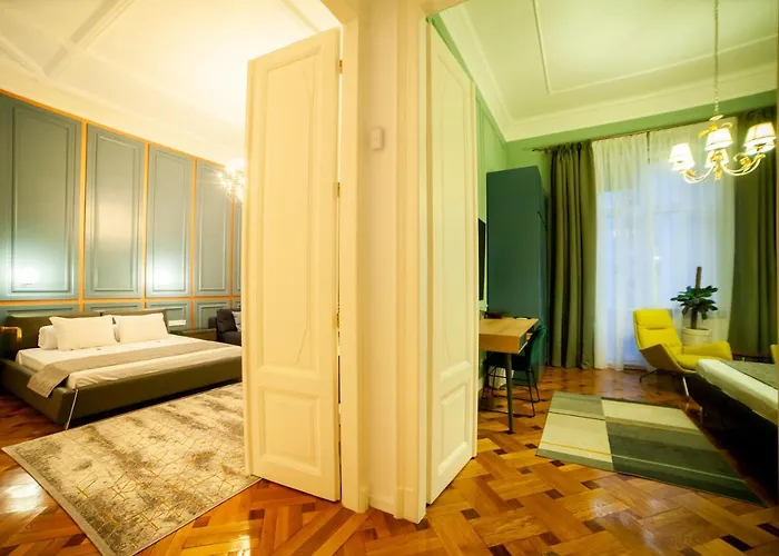 Matei Corvin Deluxe *